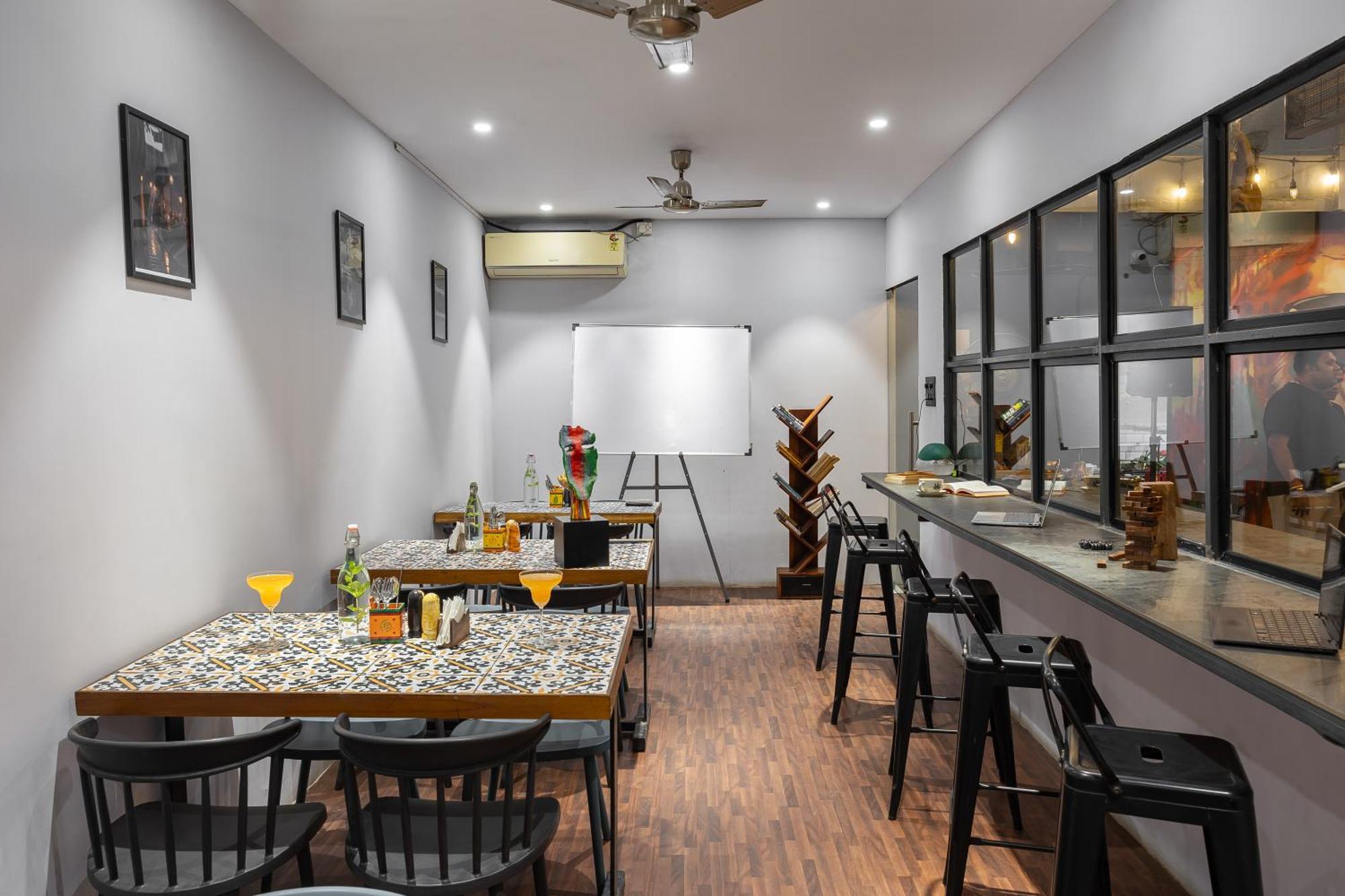 Coliwo Trois - Kharadi Pune